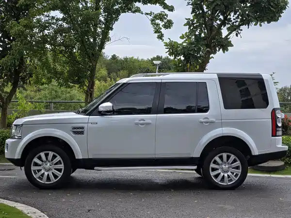 Land Rover Discovery 2015