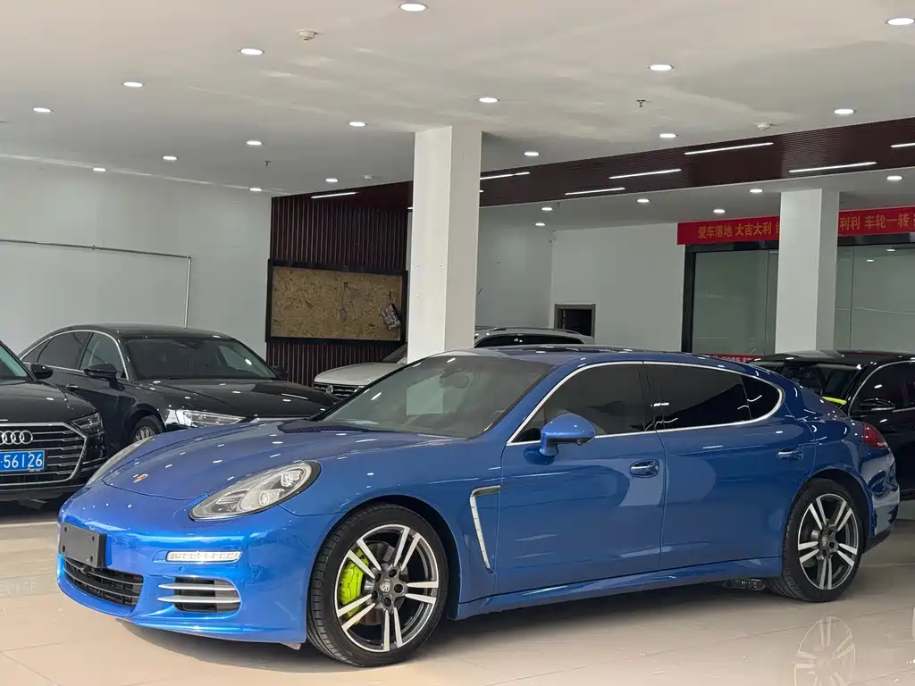 Porsche Panamera 2015 — фото 1