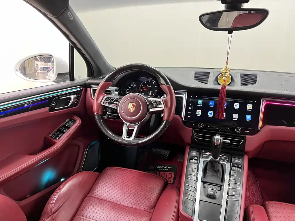 Porsche Macan 2015 — фото 22