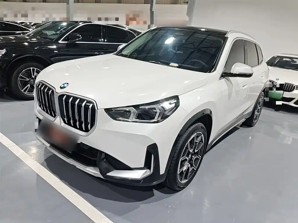 BMW X1 2024 — фото 1