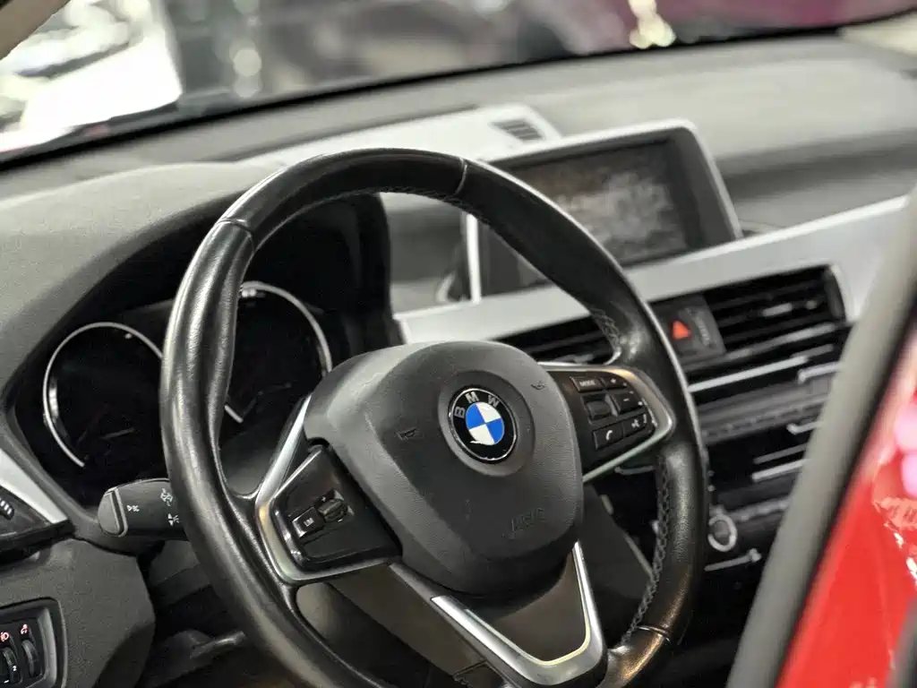 BMW X1 2018 — фото 19