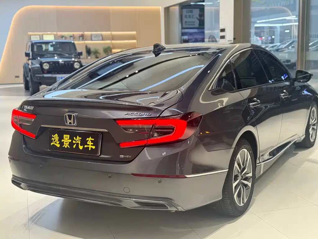Honda Accord 2022 — фото 19
