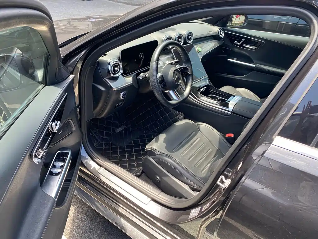 Mercedes-Benz C-Class 2022 — фото 3