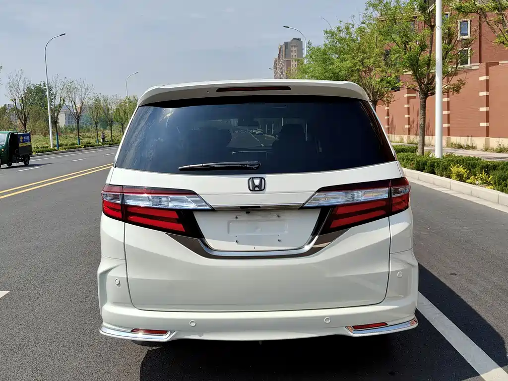 Honda Odyssey 2020 — фото 17