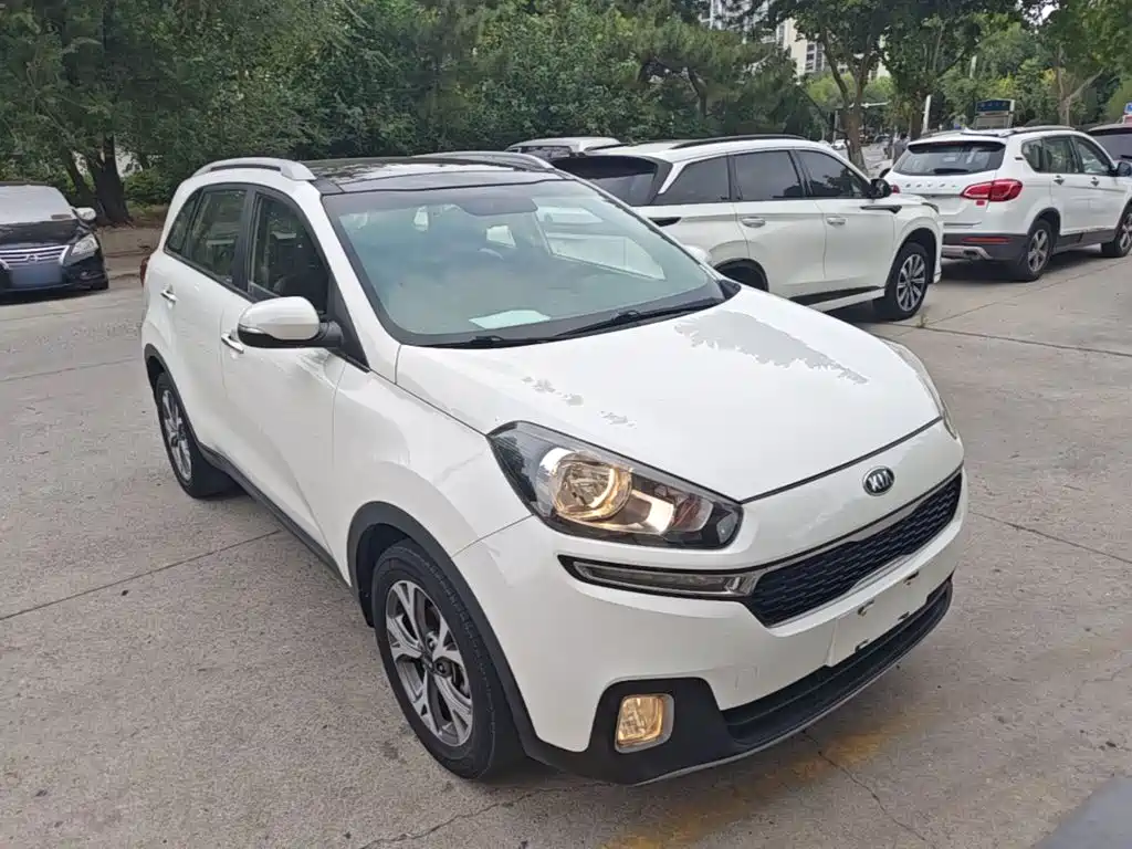 Kia KX3 2016 — фото 4