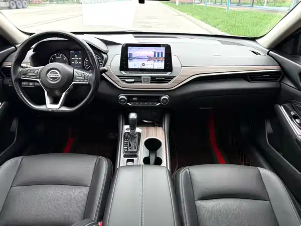 Nissan Teana 2021