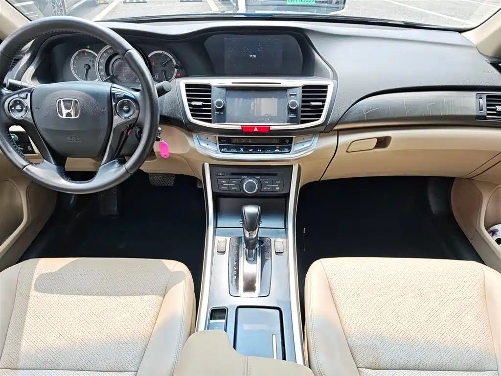 Honda Accord 2013 — фото 17