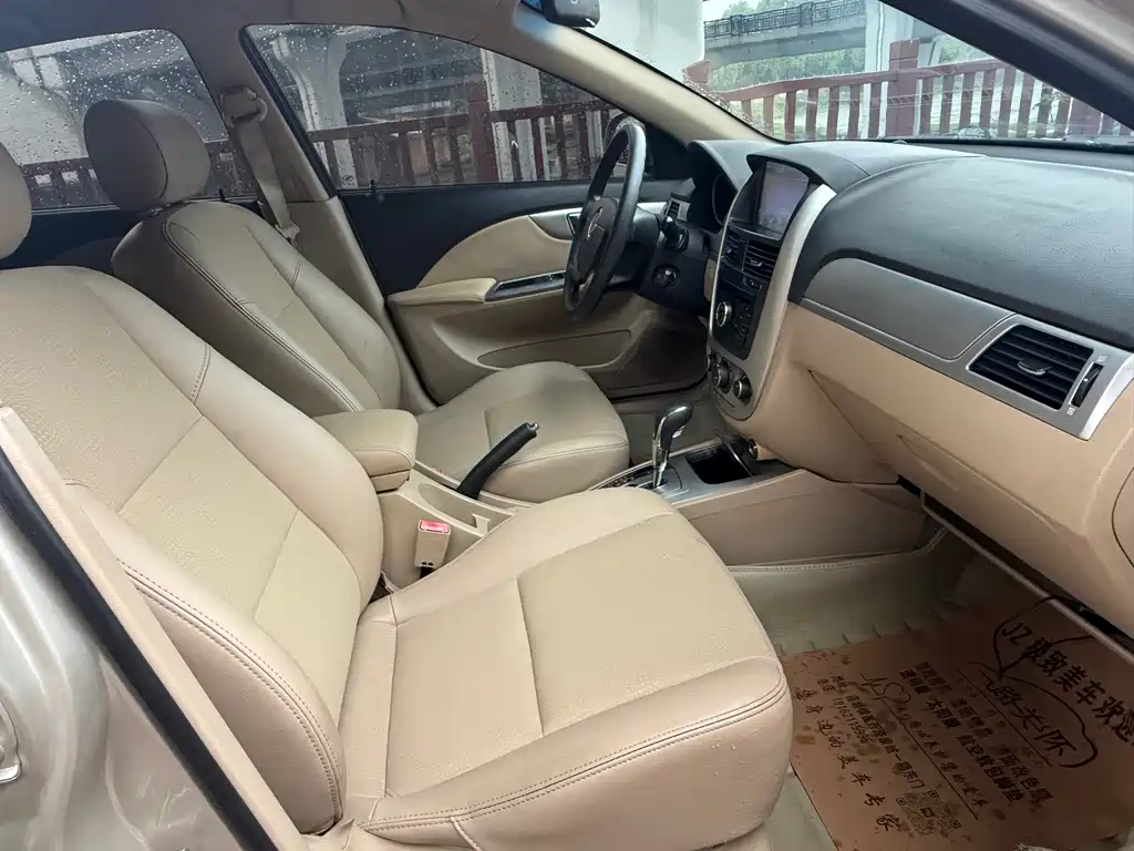 Buick Excelle 2014 — фото 17