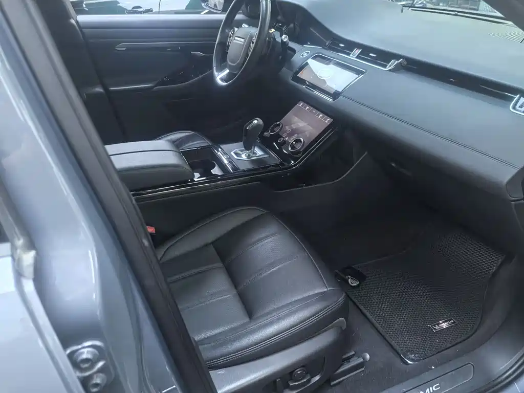 Land Rover Evoque 2021 — фото 6