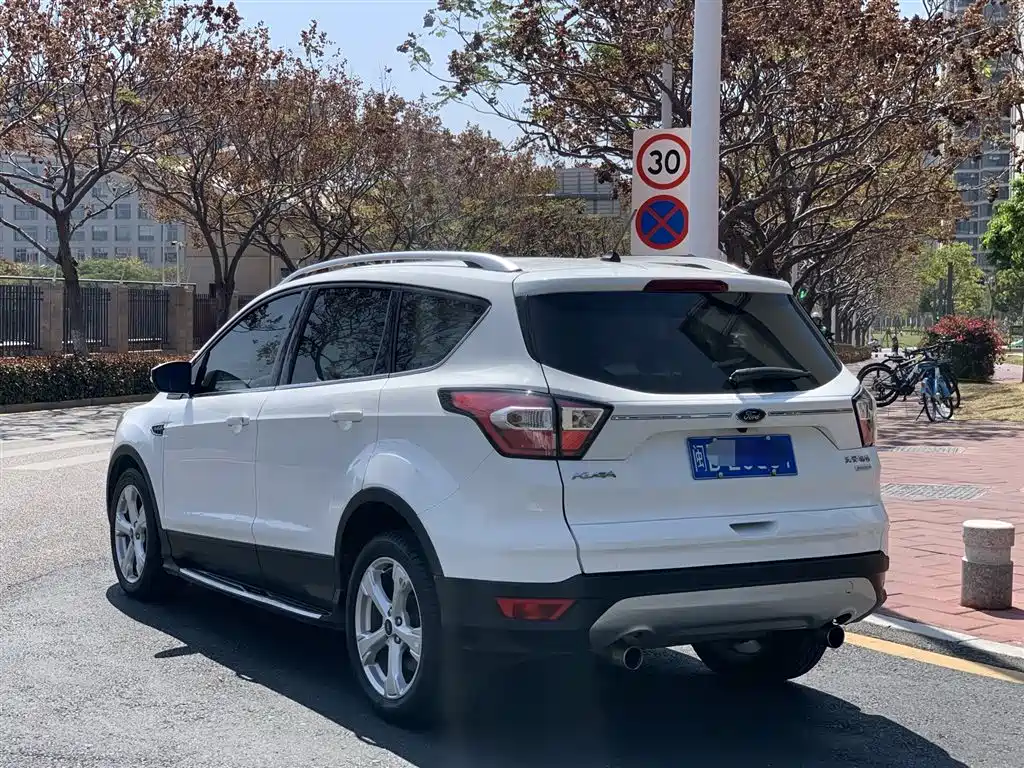 Ford Kuga 2018 — фото 6