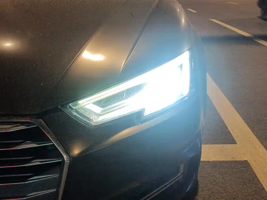Audi A4L 2018 — фото 5
