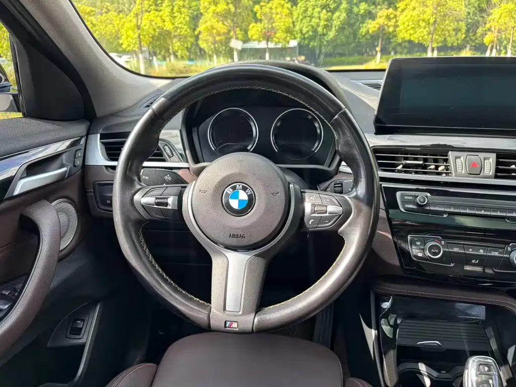 BMW X2 2023 — фото 11