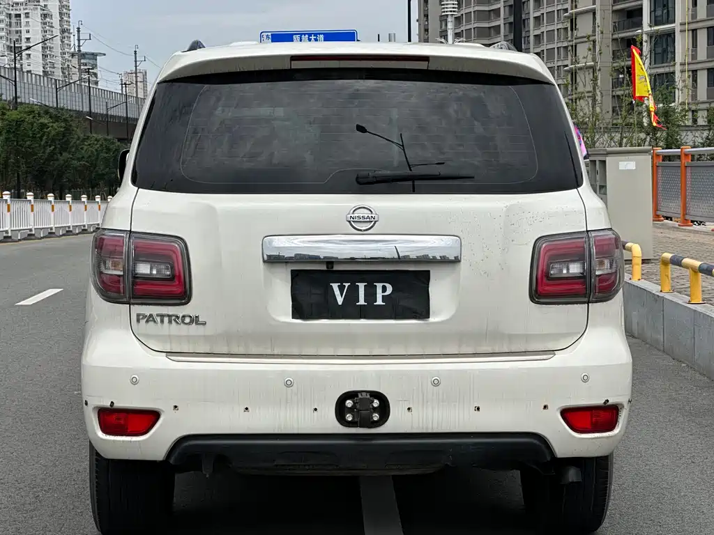 Nissan Patrol 2018 — фото 13