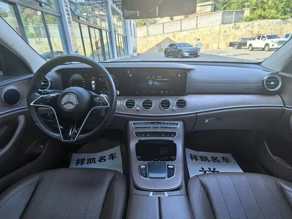 Mercedes-Benz E-Class 2022 — фото 5