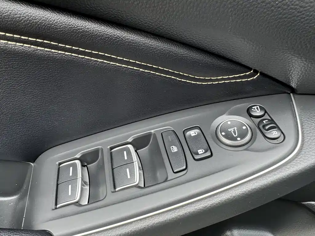 Honda Accord 2023 — фото 29
