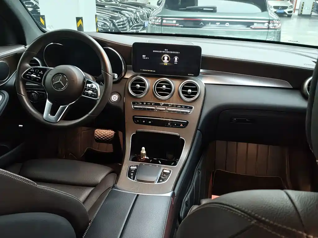 Mercedes-Benz GLC 2022