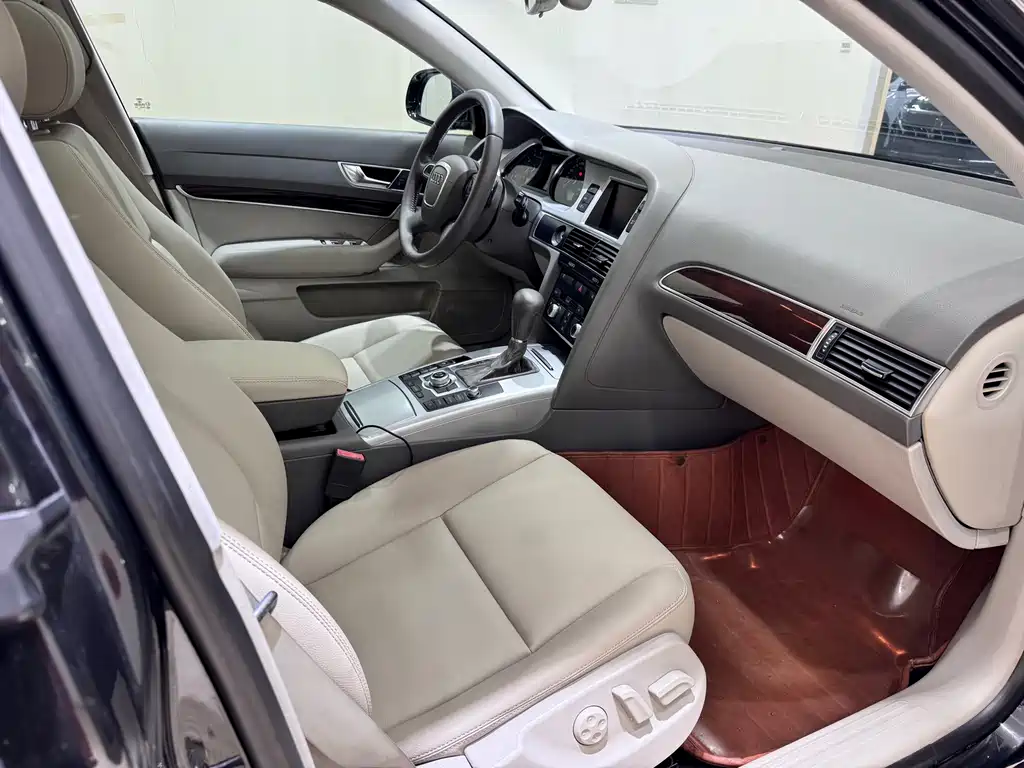 Audi A6L 2011