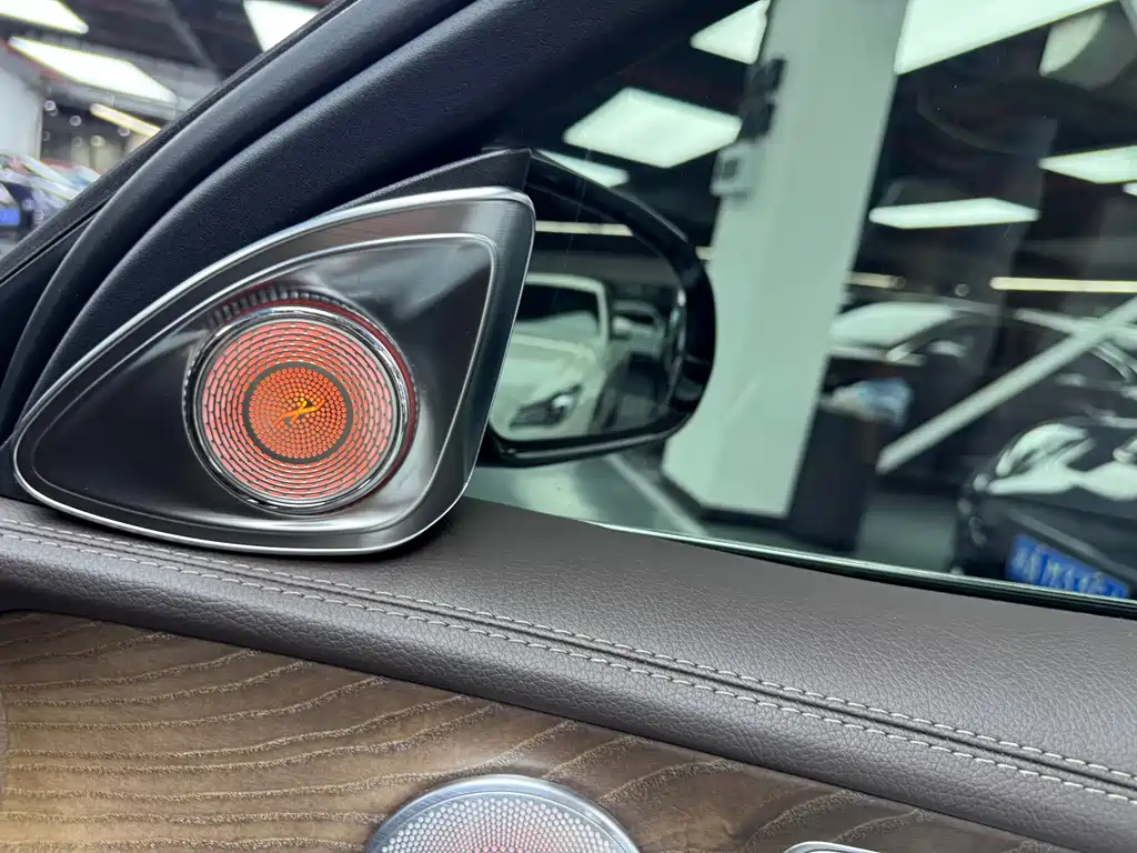Mercedes-Benz E-Class 2022 — фото 20