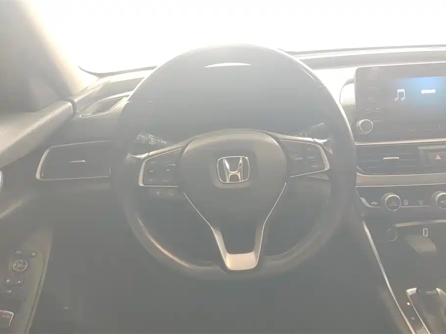 Honda Accord 2020 — фото 15