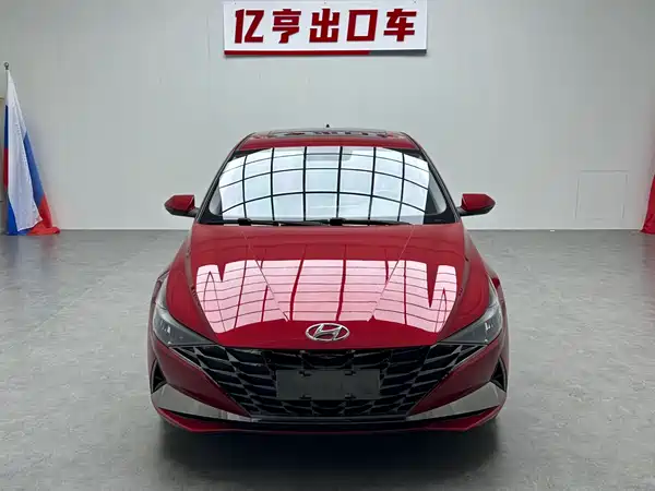 Hyundai Elantra 2022