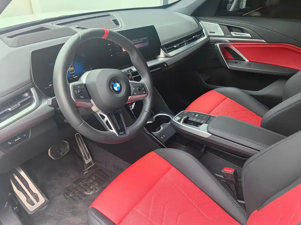 BMW X1 M35Li 2025 — фото 8