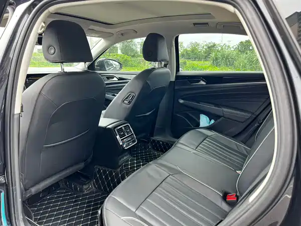 Volkswagen Passat 2023