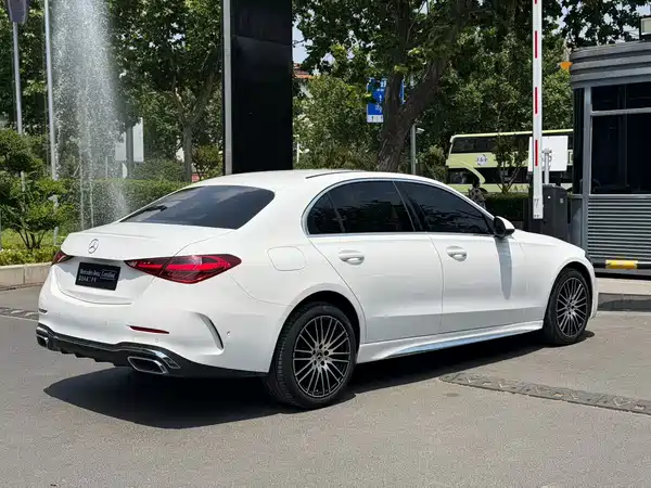 Mercedes-Benz C-Class 2023