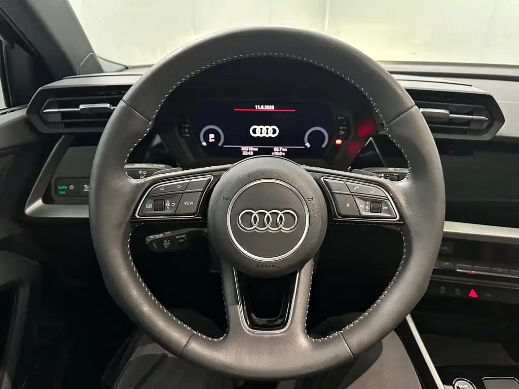 Audi A3 2022 — фото 13