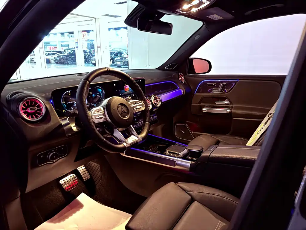 Mercedes-Benz GLB AMG 2021 — фото 10