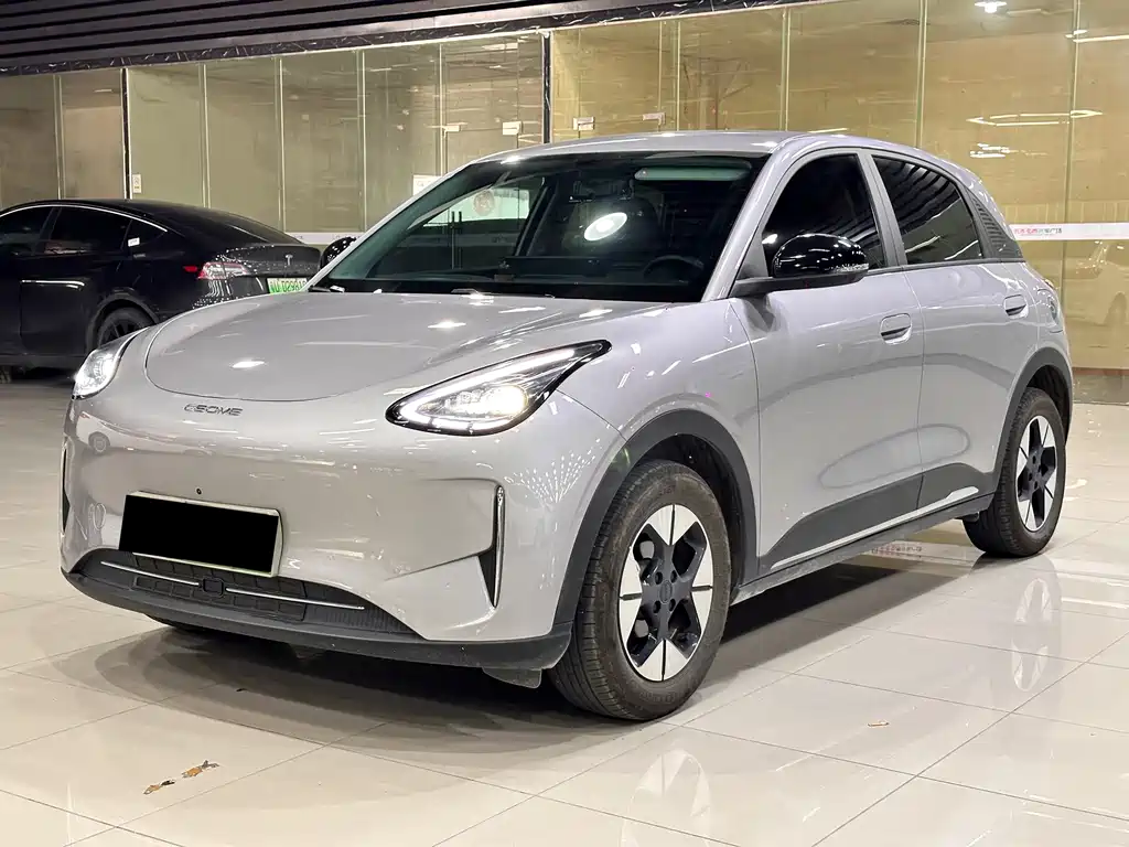 Geely Galaxy Starwish 2025 — фото 1