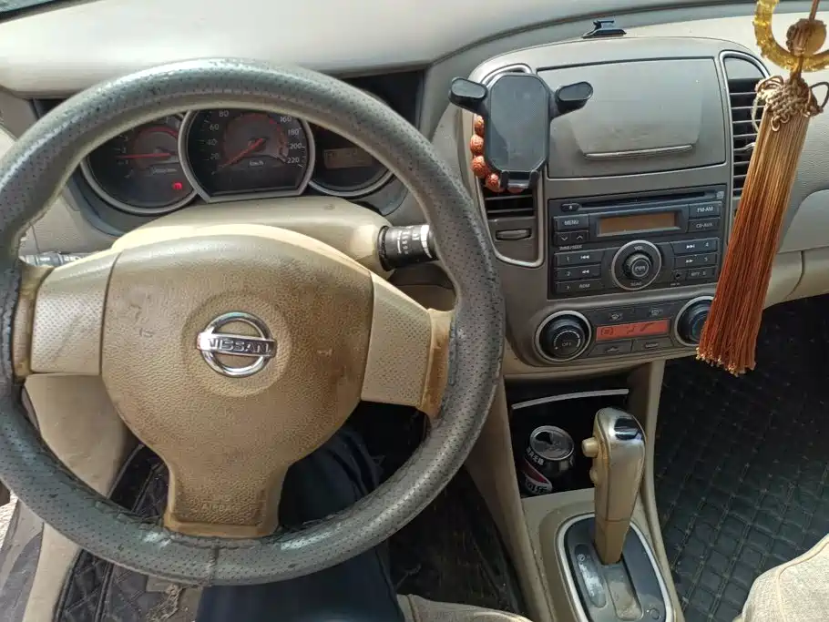 Nissan Sylphy 2013 — фото 12