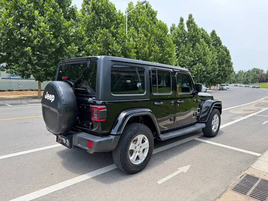 Jeep Wrangler 2019 — фото 7