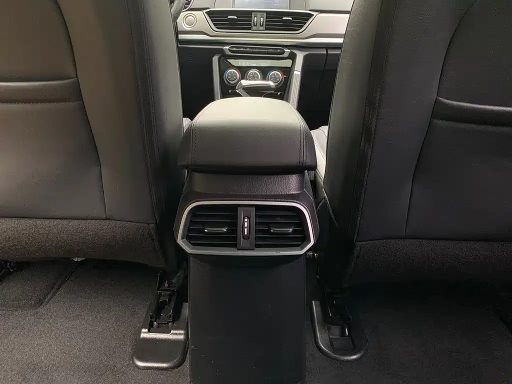 Haval H6 2020 — фото 16