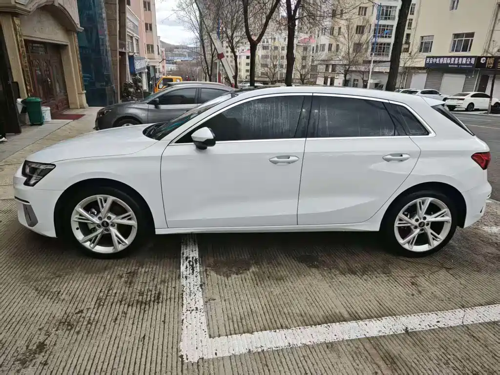 Audi A3 2022 — фото 3