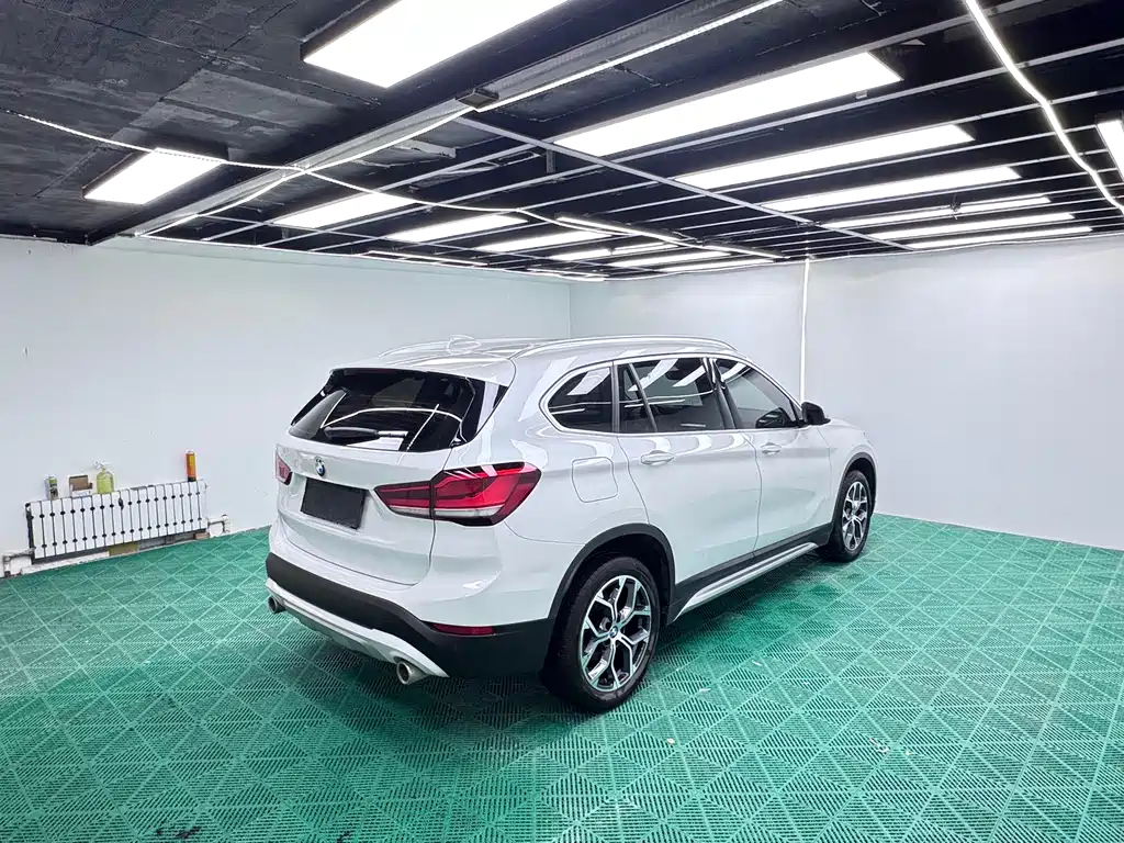 BMW X1 2022 — фото 6