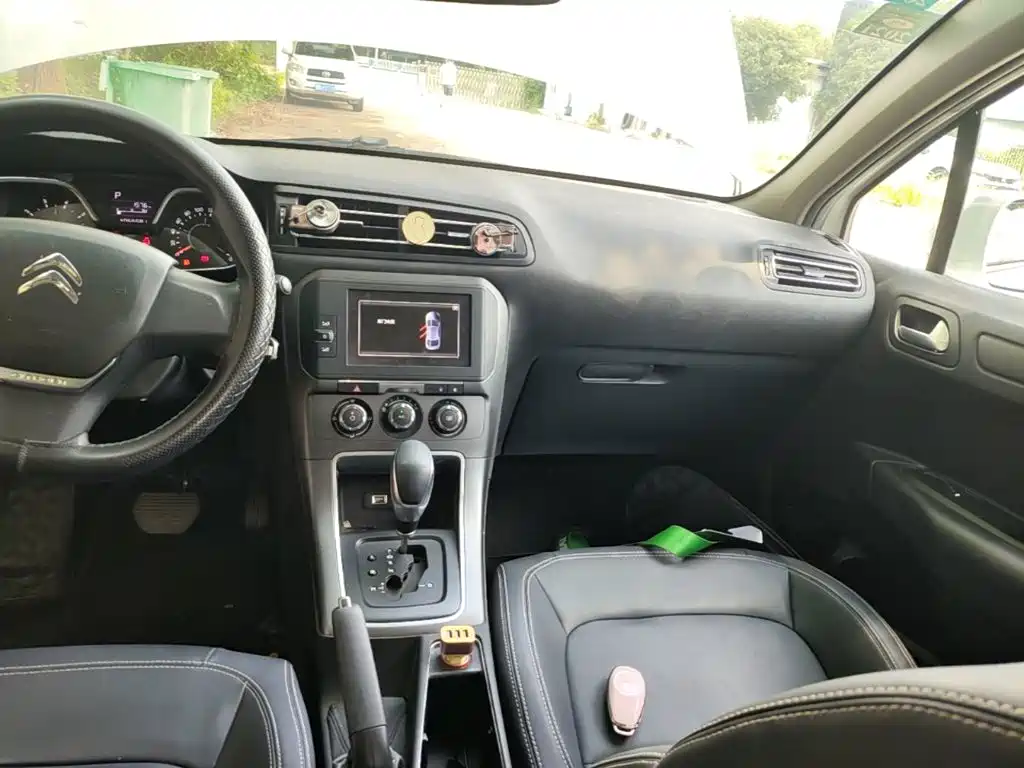 Citroën C4 Sega 2017 — фото 13