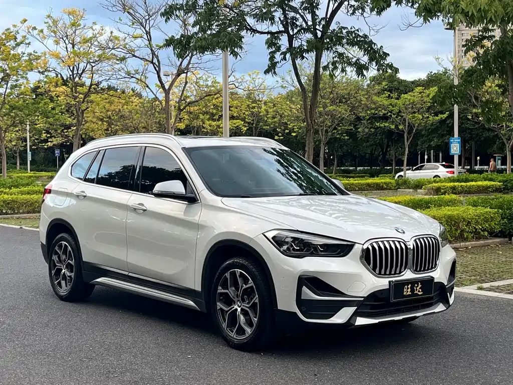 BMW X1 2021 — фото 3