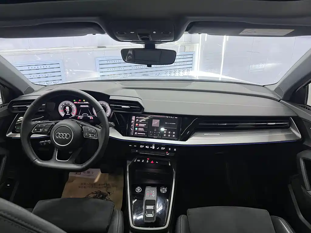 Audi A3 2023 — фото 16