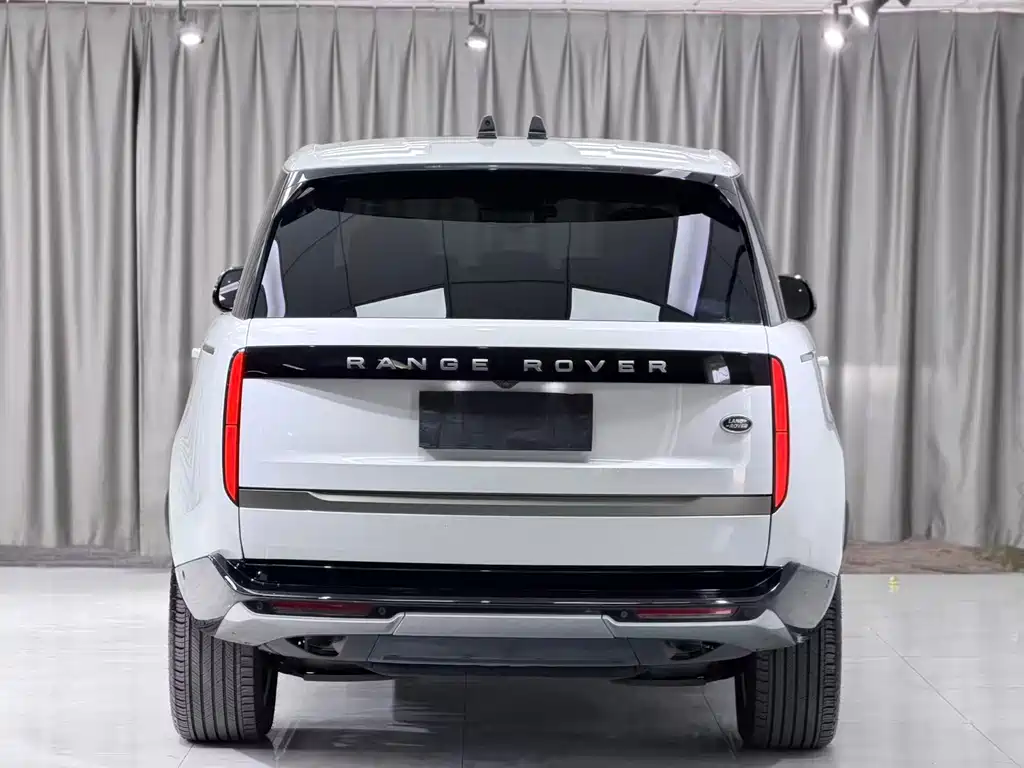 Land Rover Range Rover 2024 — фото 13