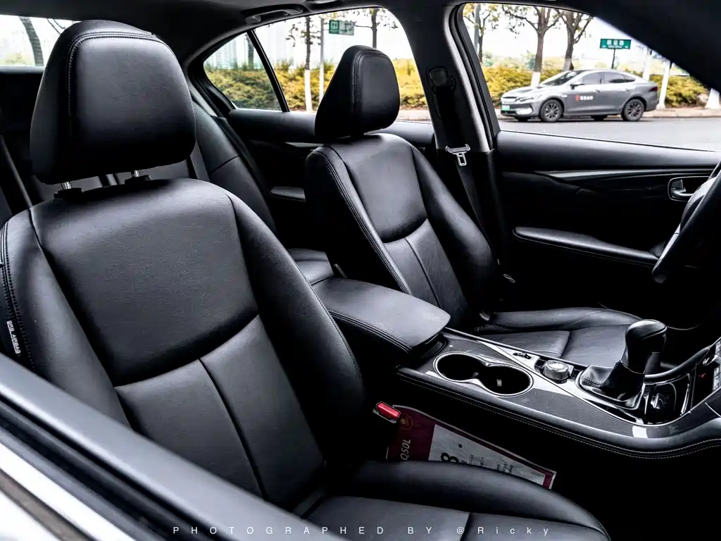 Infiniti Q50L 2015 — фото 10