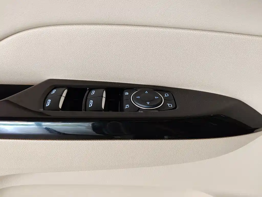 Buick GL8 New Energy 2025 — фото 19