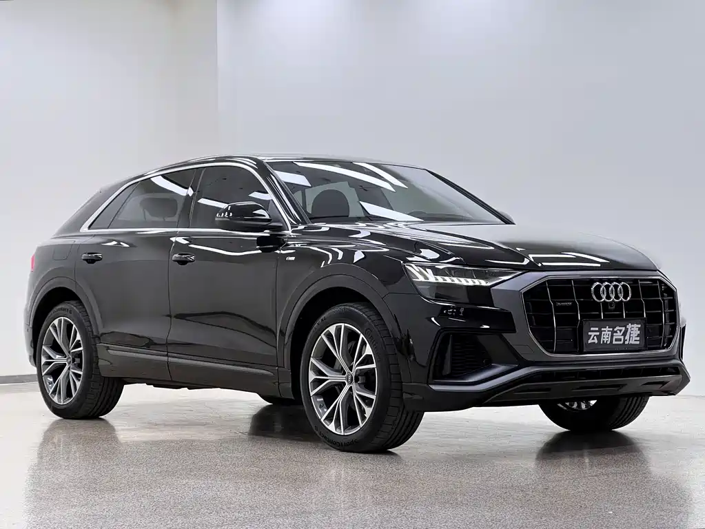 Audi Q8 2021 — фото 3