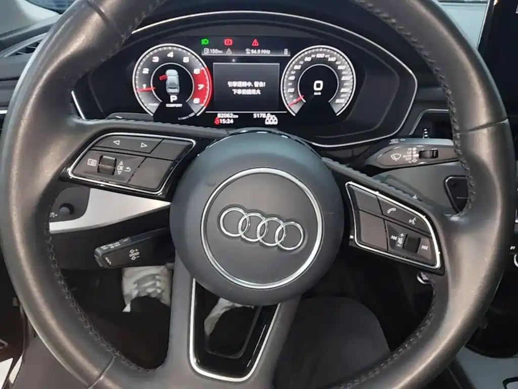 Audi A4L 2021 — фото 11