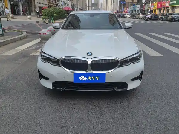 BMW 3 Series 2021