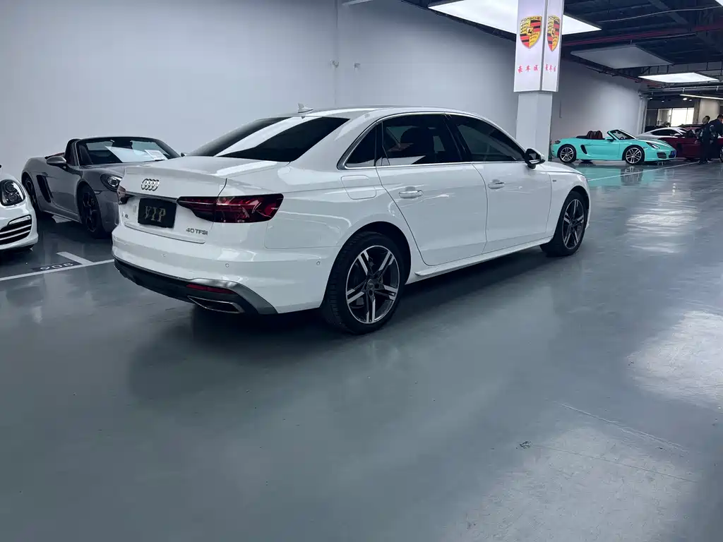 Audi A4L 2020 — фото 12