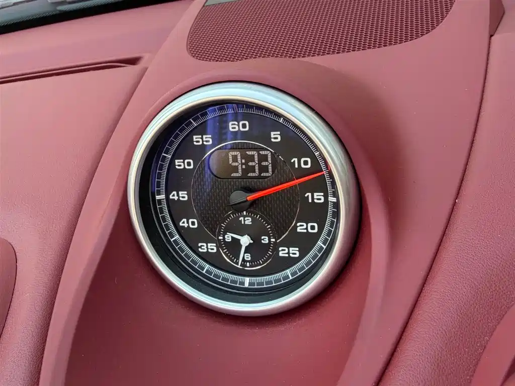 Porsche 718 2025 — фото 10