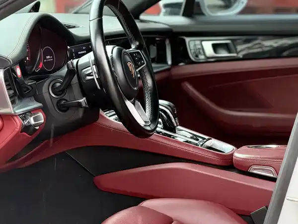 Porsche Panamera 2019