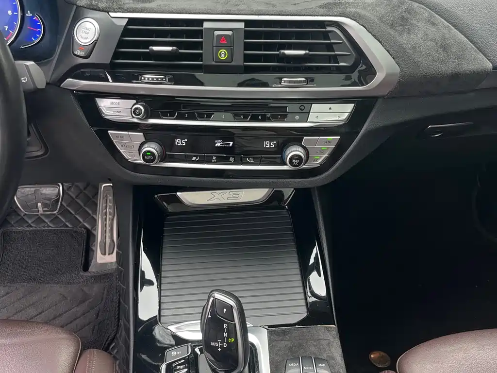 BMW X3 2018 — фото 13