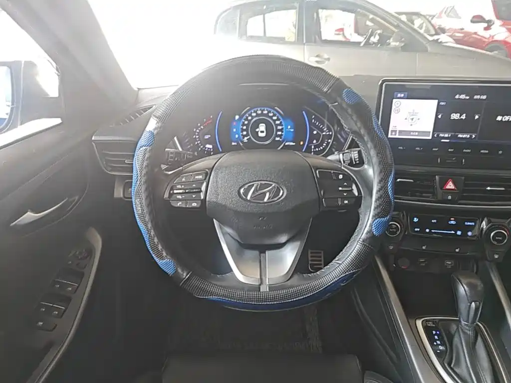 Hyundai Festa 2019 — фото 11