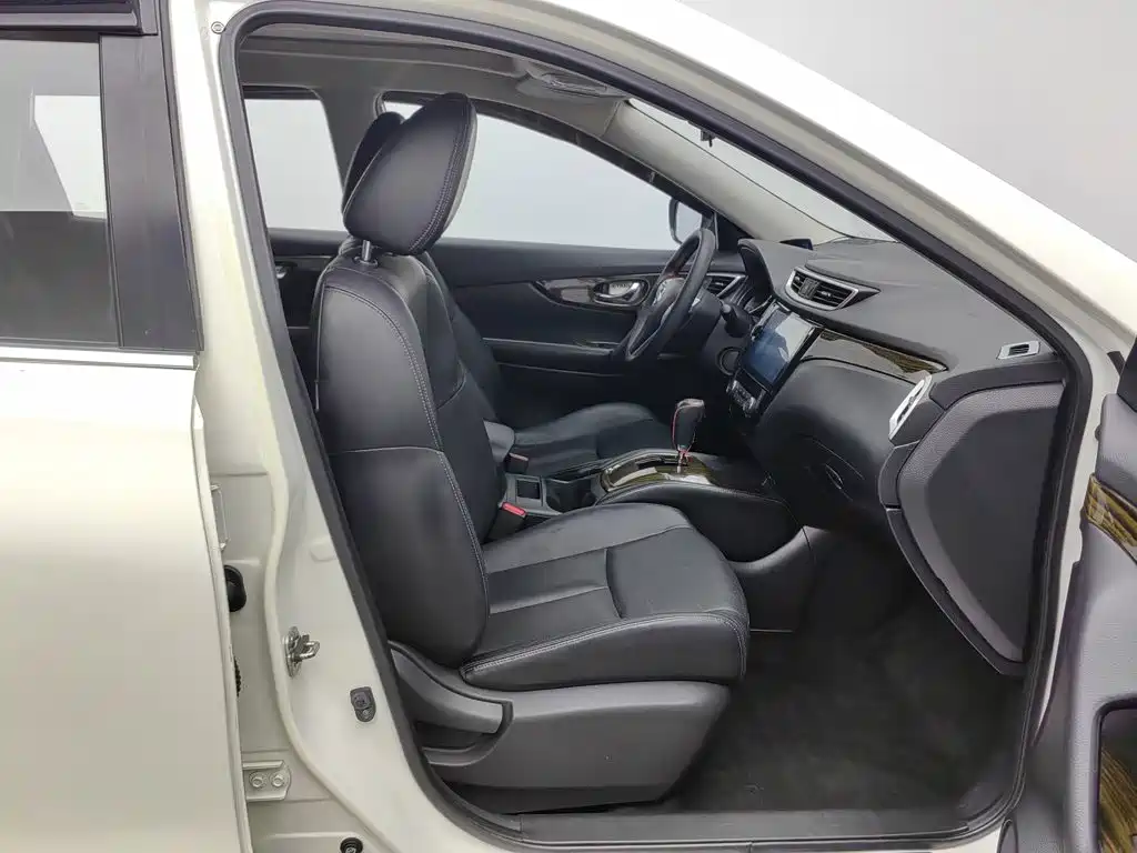 Nissan X-Trail 2015 — фото 23